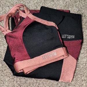 LETS GYM Stylish Two-Tone Sports Bra And Leggings Set